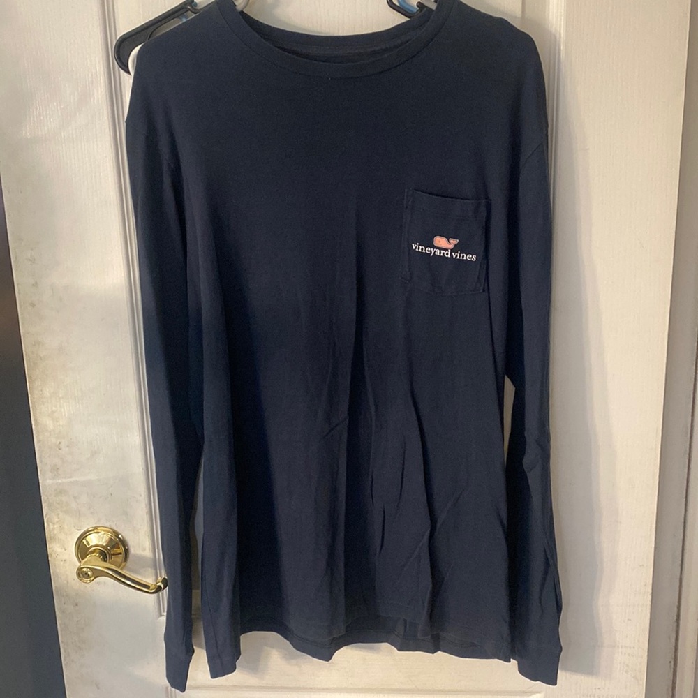Long sleeve vineyard vines shirt